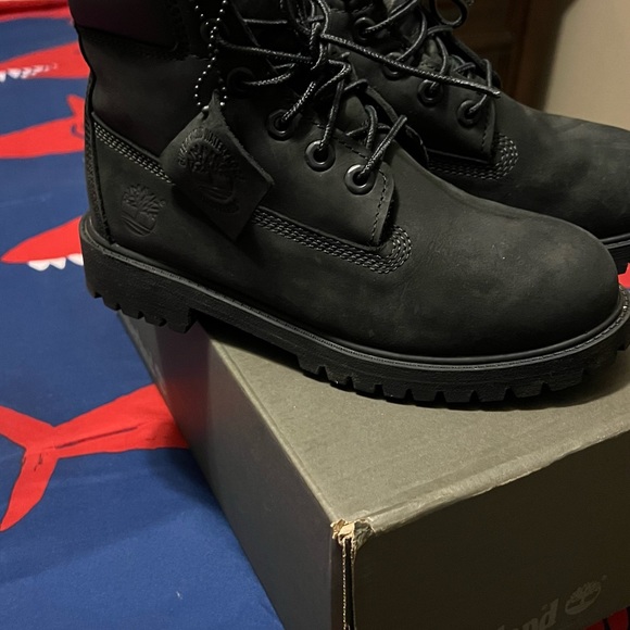 Timbs - Picture 3 of 5